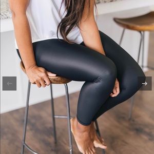 Zyia metallic light and tight leggings